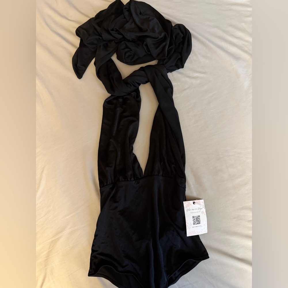 Free People Black ‘Wear Me 100 ways) Bodysuit - Picture 2 of 5